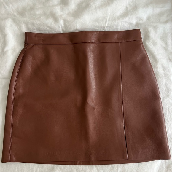 Aritzia Wilfred Patio Mini Skirt- Cognac - Picture 6 of 12